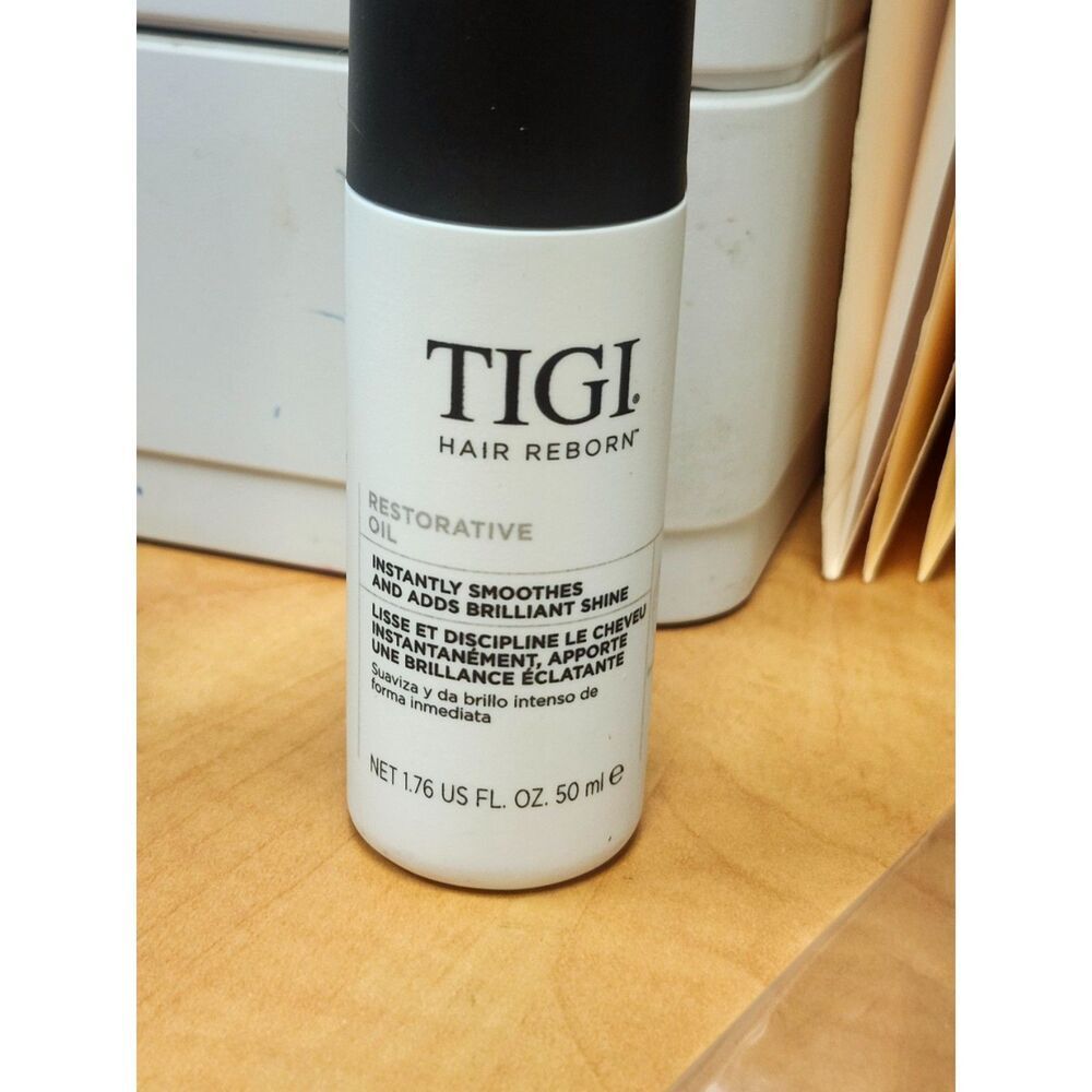 TIGI Copyright Custom Care Restorative Lighting Oil - Travel Size 1 oz